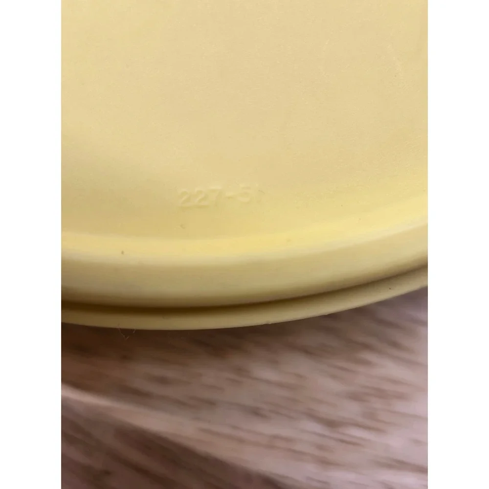 Tupperware Yellow Round Replacement Lid Seal 227-51 Vintage 6.5 Inch